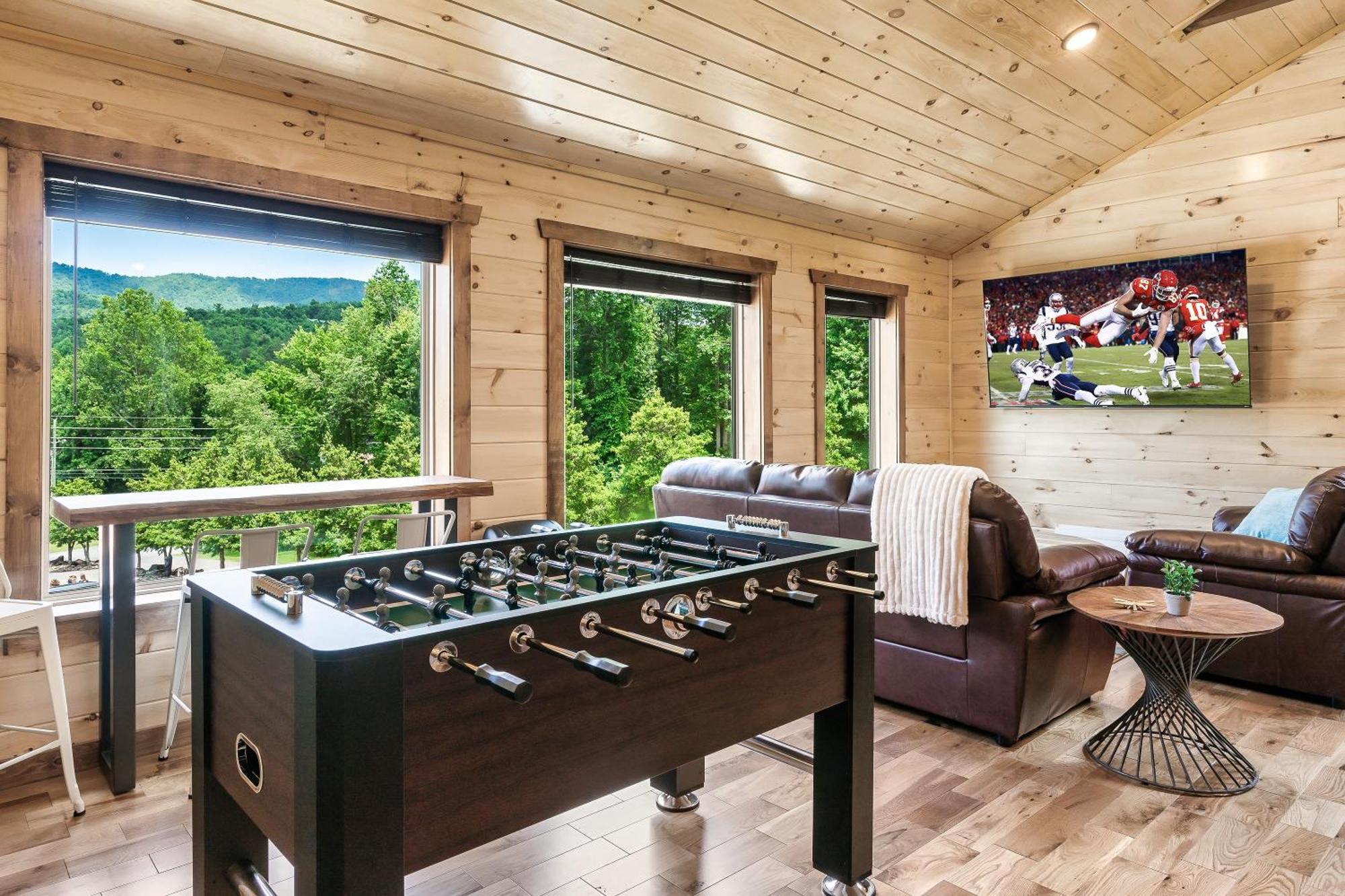 Smokiesboutiquecabins Would Love To Host You At Dolly'S Cute Cabin! 4 Suites With Private Bathrooms - Hot Tub, Fire Pit, Game Room, Resort Pool Open Memorial Day Through Labor Day! Gatlinburg Exteriör bild