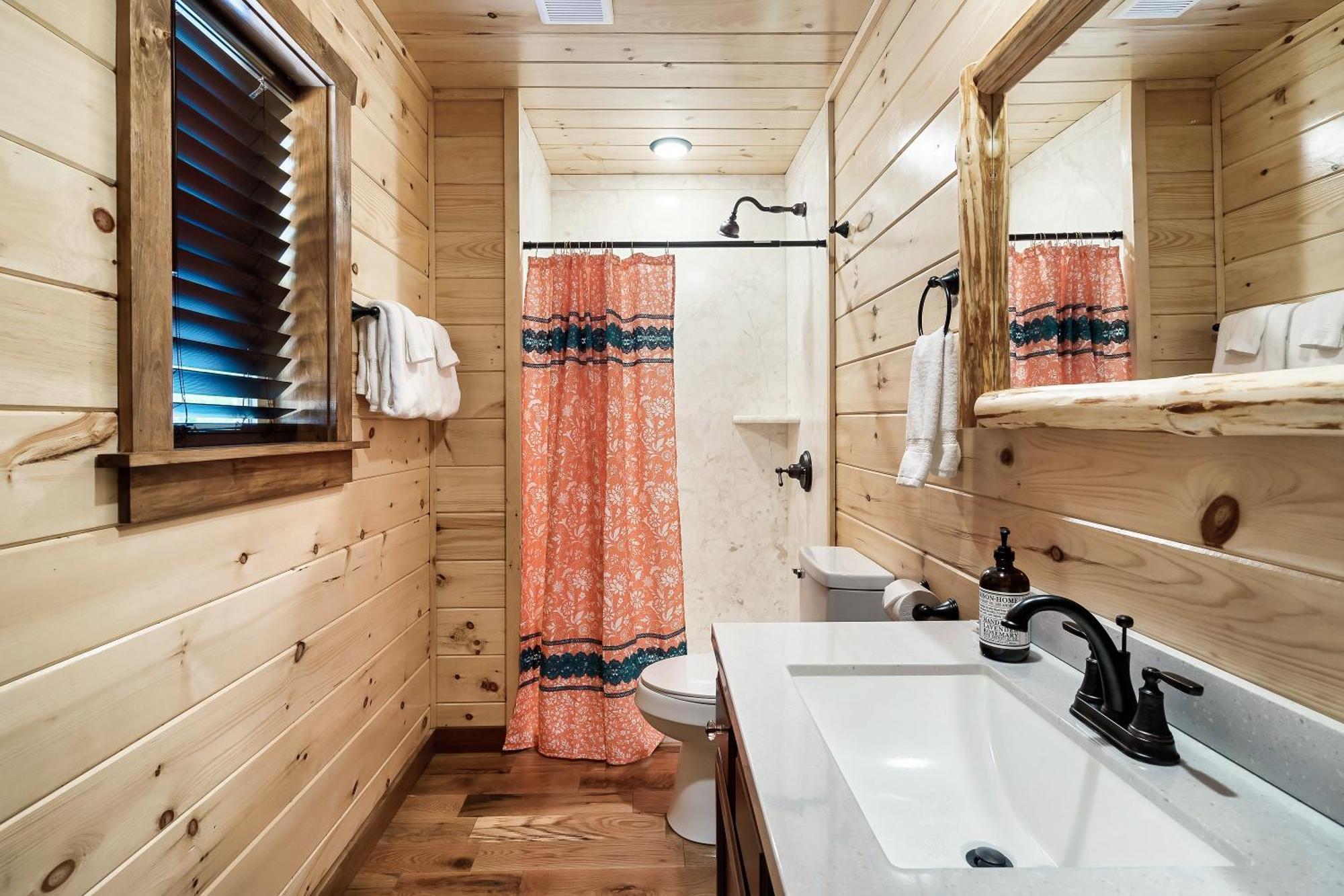 Smokiesboutiquecabins Would Love To Host You At Dolly'S Cute Cabin! 4 Suites With Private Bathrooms - Hot Tub, Fire Pit, Game Room, Resort Pool Open Memorial Day Through Labor Day! Gatlinburg Exteriör bild